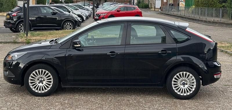 Used Ford Focus Titanium 2010 Black Hatchback