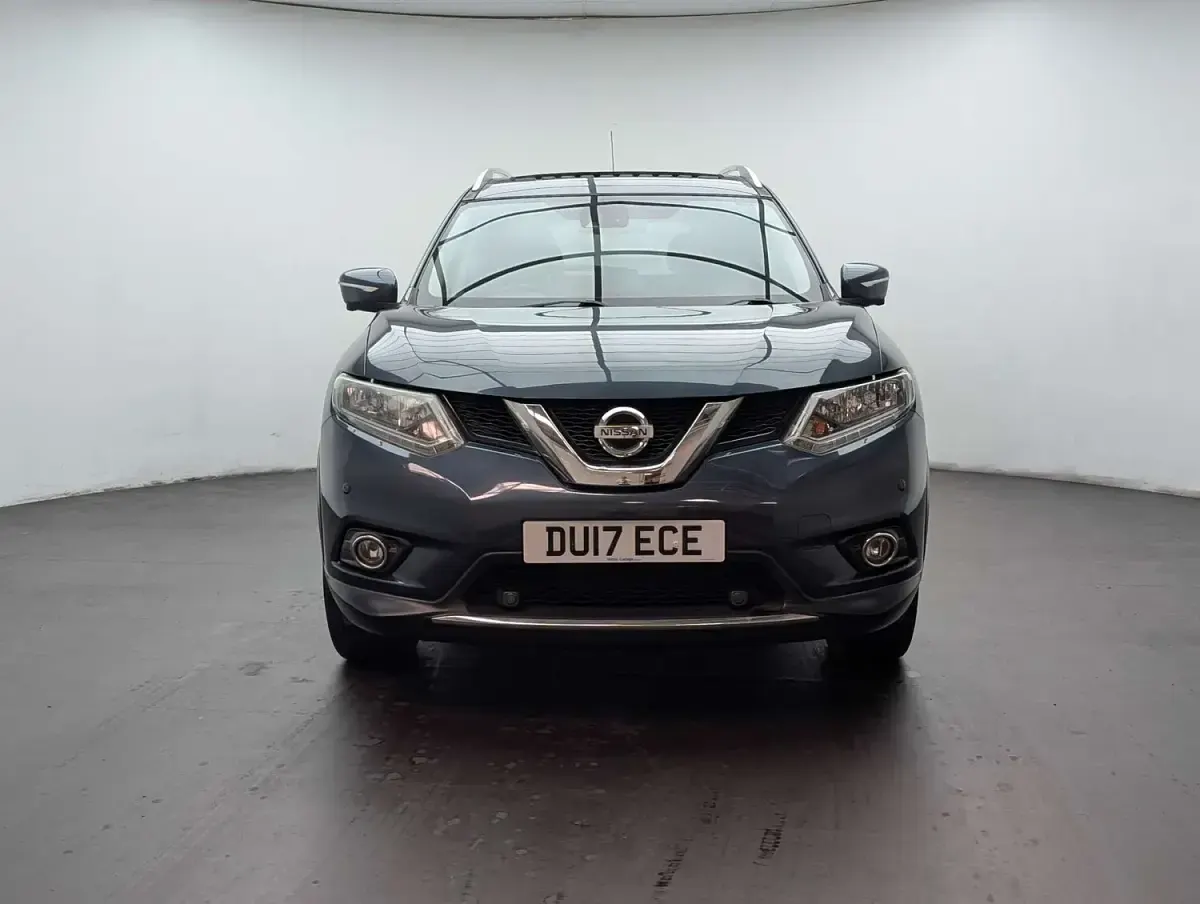 Used Nissan X-Trail N-Vision 163 HP (119 kW) 2017 Blue SUV