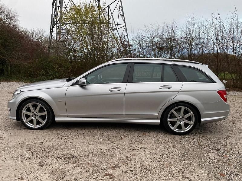 Used Mercedes C220 Sport Edition 170 HP (125 kW) 2011 Silver Estate