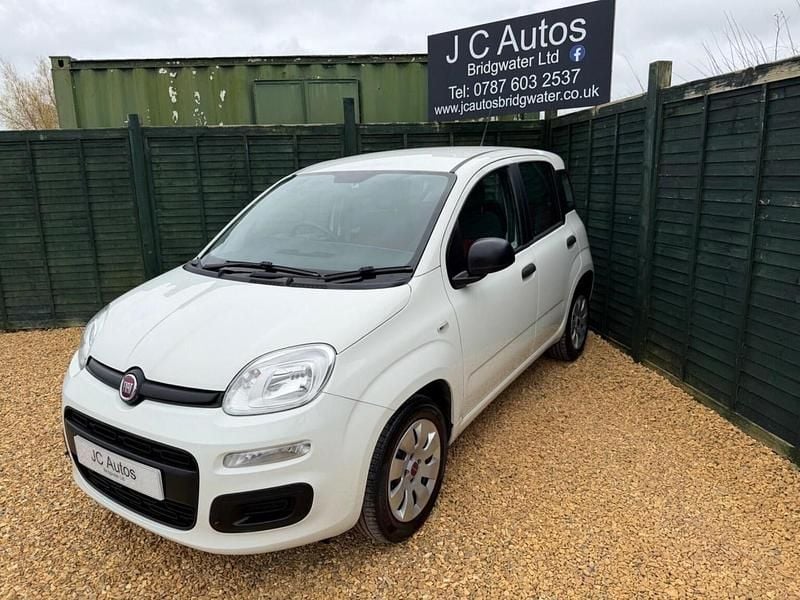 Used Fiat Panda Pop 69 HP (50 kW) 2016 White Hatchback