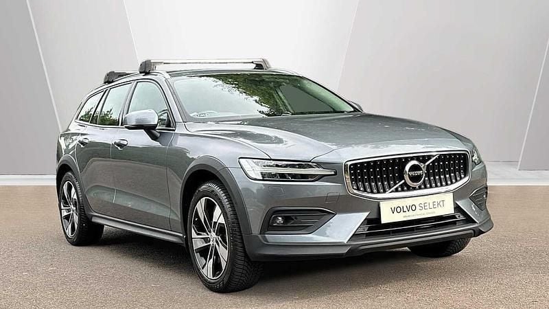 Used 2019 Volvo V60 CC Estate | £25,990 (Fair price) - Image 1/3