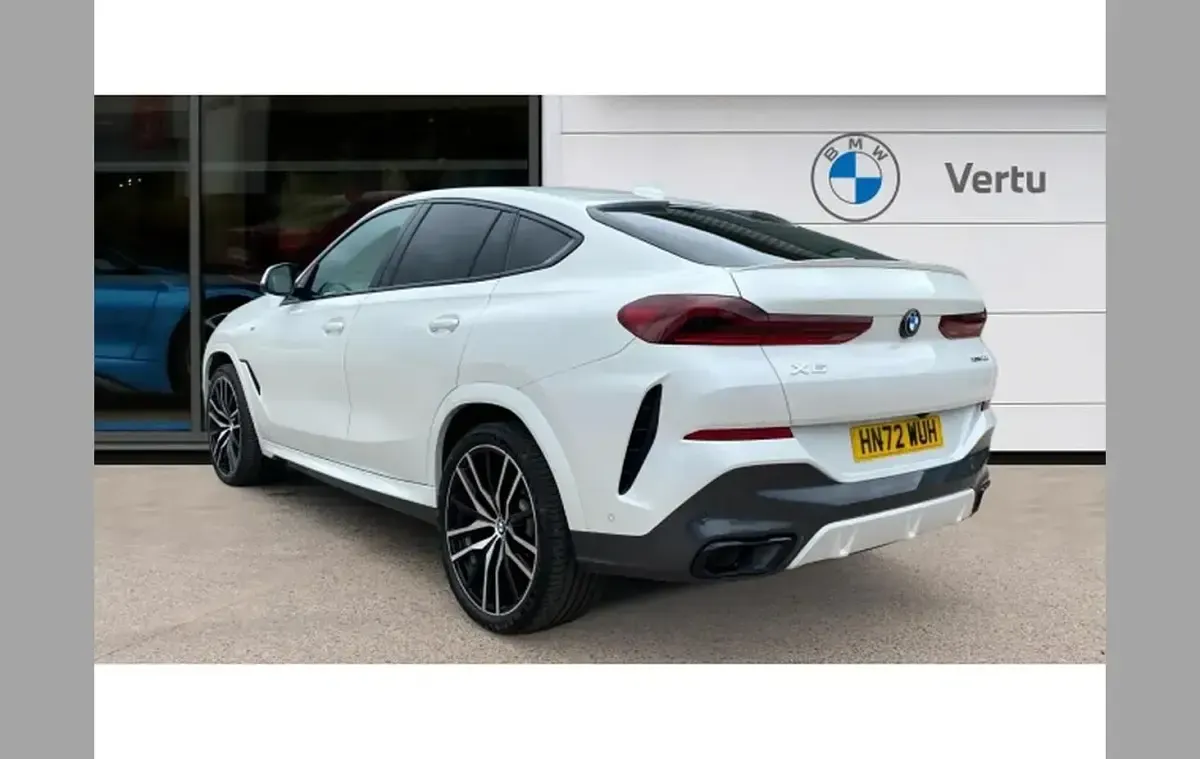 Used BMW X6 M Sport 286 HP (210 kW) 2022 White SUV