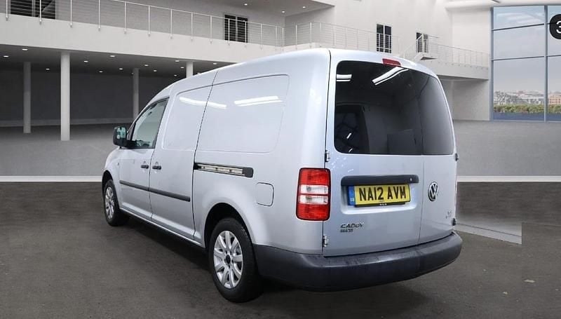 Used VW Caddy Maxi 102 HP (75 kW) 2012 Silver MPV