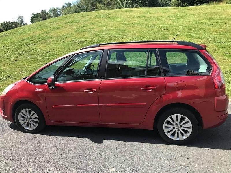 Used Citroën Grand C4 Picasso VTR Sport 110 HP (80 kW) 2008 Red MPV