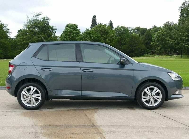 Używany Skoda Fabia SE 60 KM (44 kW) 2021 Szary Hatchback