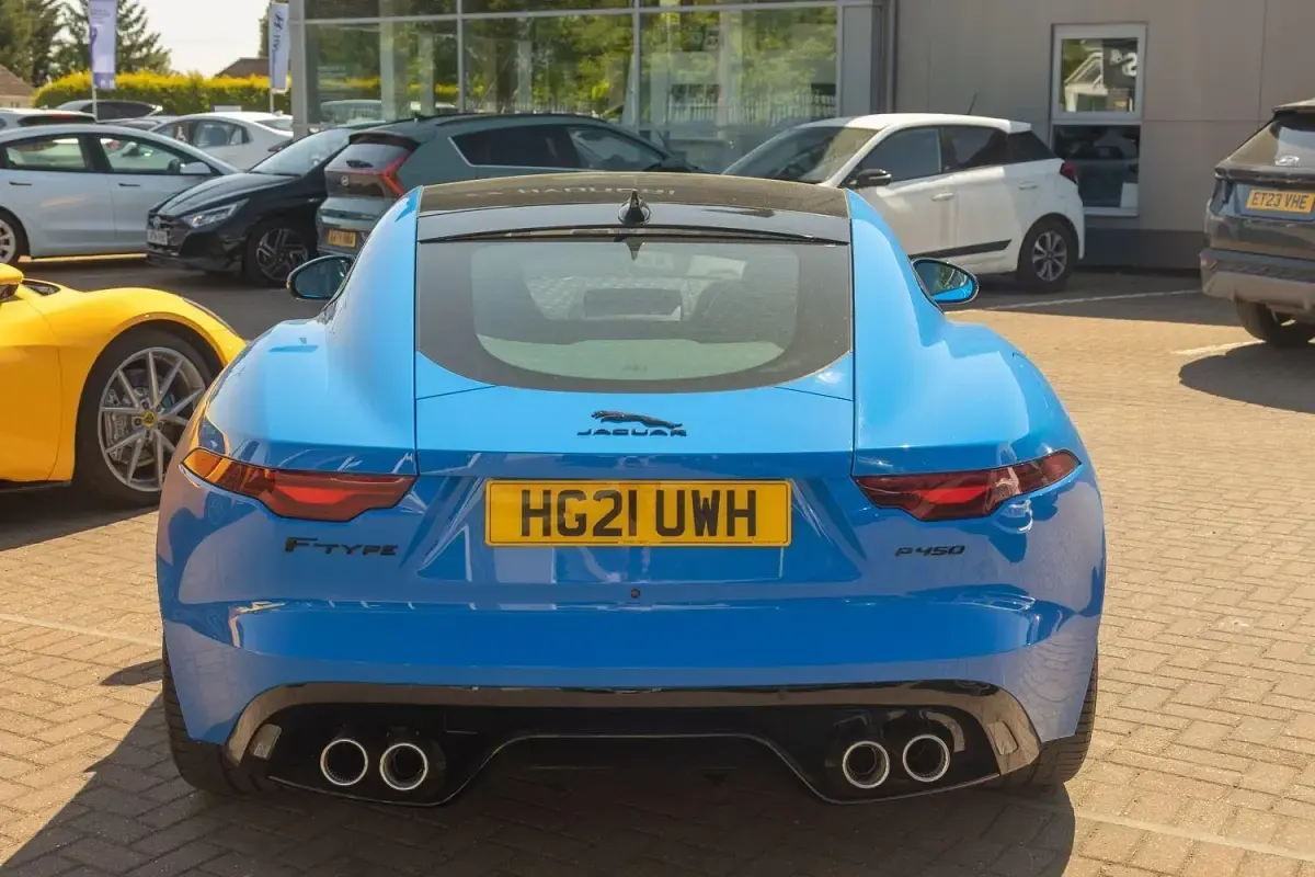 Usado Jaguar F-Type Supercharged 450 HP (330 kW) 2021 Azul Coupé