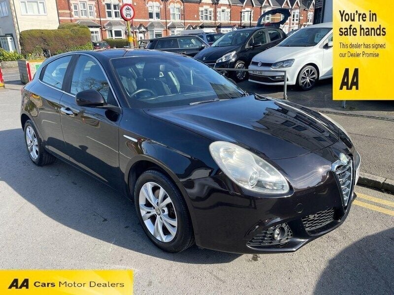 Black Used 2010 Alfa Romeo Giulietta Lusso Hatchback | £3,750 (Fair price) - Image 1/4