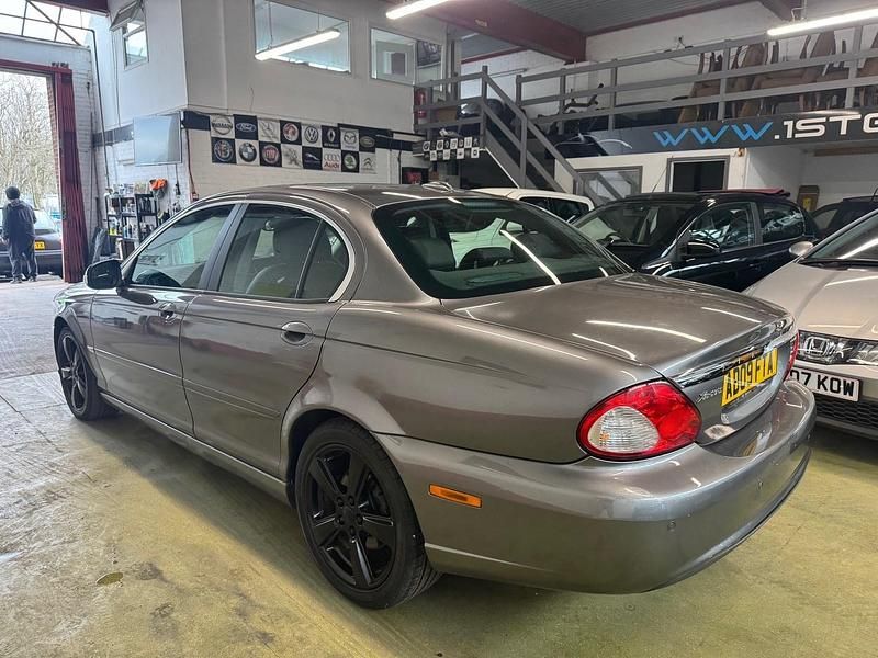 Usado Jaguar X-type SE 2009 Cinzento Sedan