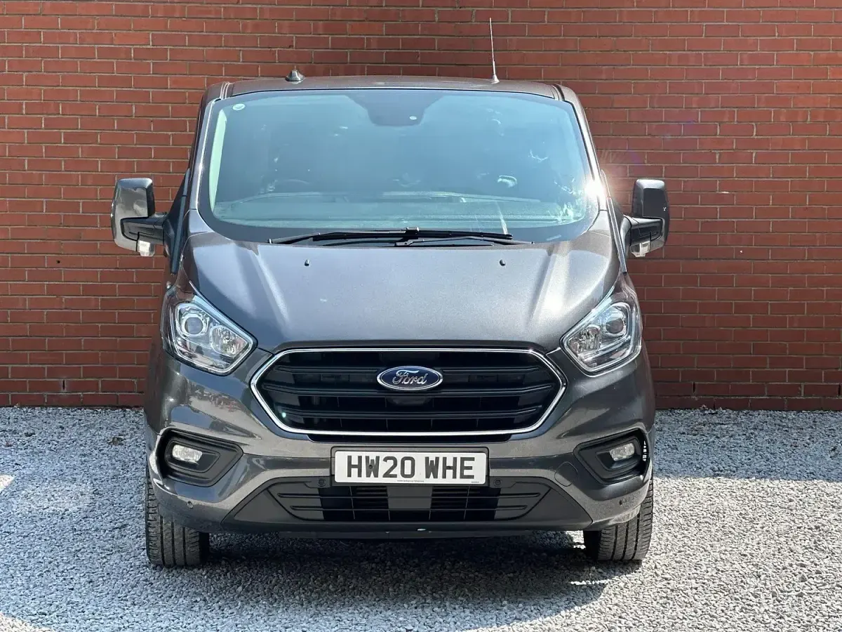 Used Ford Transit Custom Limited 130 HP (95 kW) 2020 Grey Van