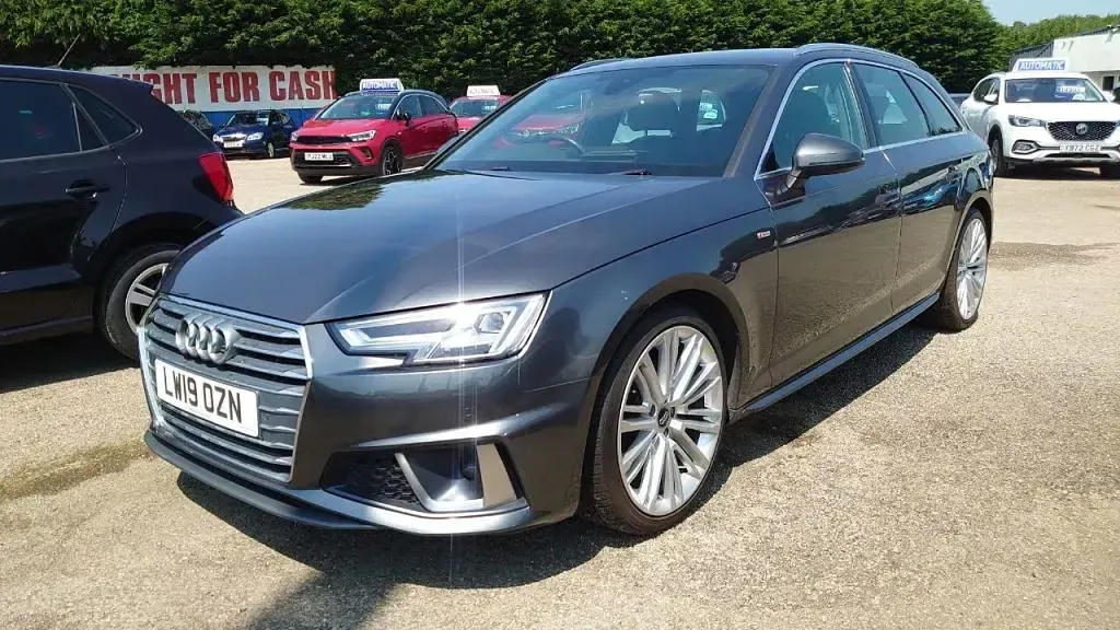Used Audi A4 S-Line 150 HP (110 kW) 2019 Grey Estate