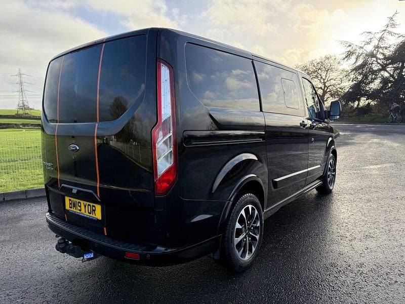 Used Ford Transit Custom Sport 170 HP (125 kW) 2019 Black Van