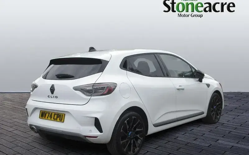 Used Renault Clio Esprit Alpine 90 HP (66 kW) 2024 White Hatchback