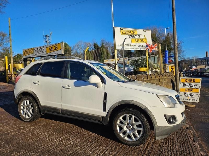 White Used 2013 Vauxhall Antara SUV | £2,995 (Fair price) - Image 1/4