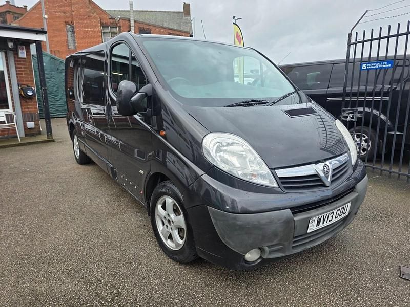 Used Vauxhall Vivaro Sportive 115 HP (84 kW) 2013 Black MPV