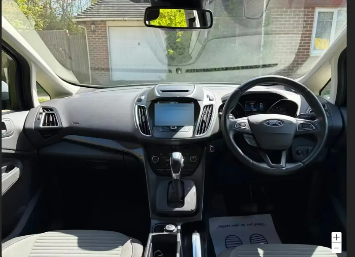 Begagnad Ford C-MAX Titanium 150 HK (110 kW) 2019 Silver Minibuss