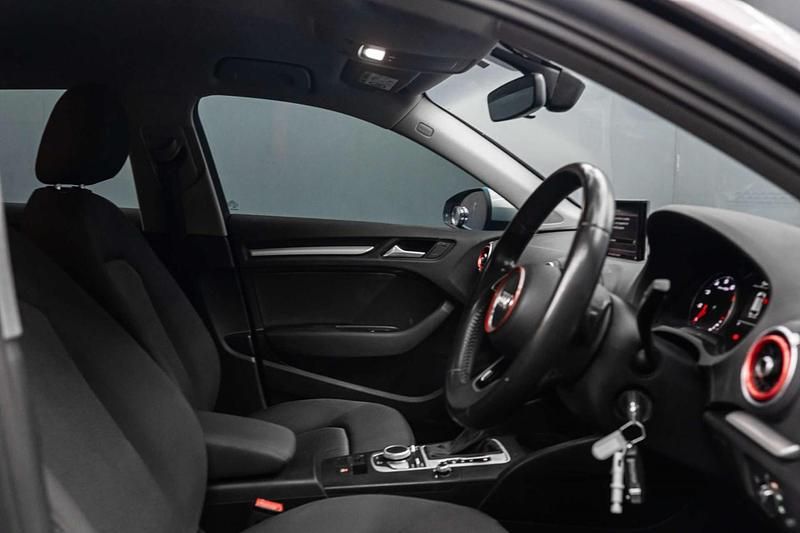 Used Audi A3 Performance 150 HP (110 kW) 2017 Silver Hatchback