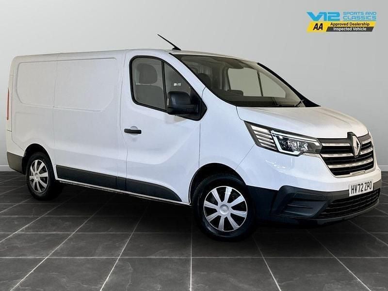 White Used 2022 Renault Trafic Business Van | £12,795 (Good price) - Image 1/2