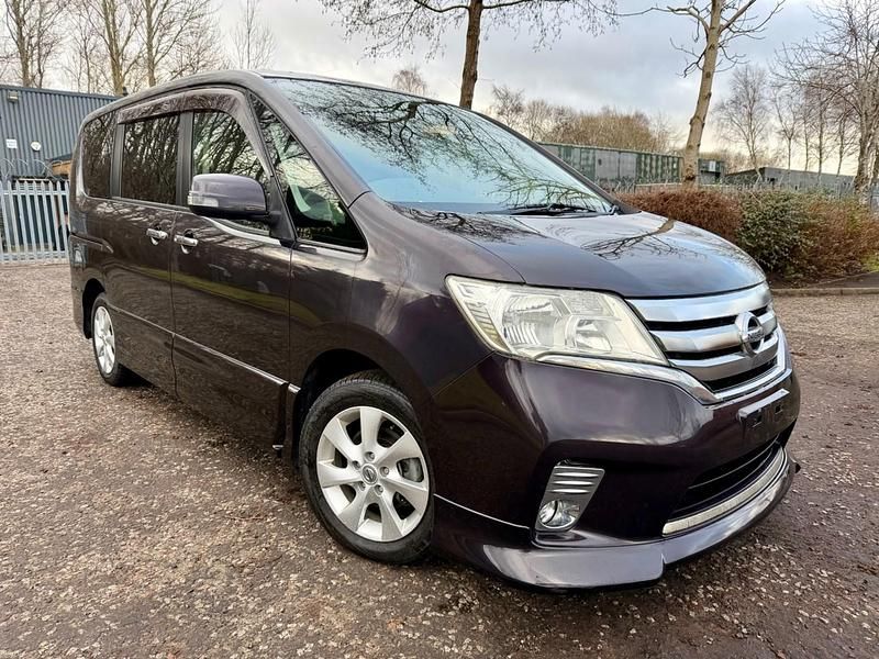 Used Nissan Serena 2011 Purple MPV