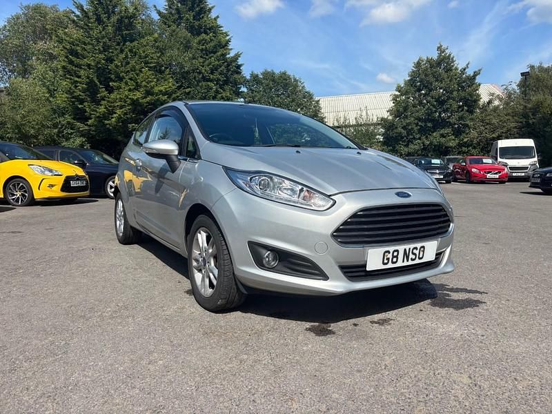 Silver Used 2017 Ford Fiesta Zetec Hatchback | £5,495 (Super price) - Image 1/4
