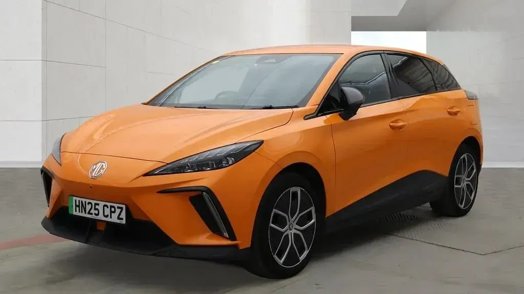 Used MG MG4 EV Trophy 63 kW (87 HP) 2025 Orange Hatchback