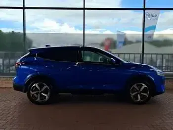 Used Nissan Qashqai N-Connecta 140 HP (102 kW) 2022 Blue SUV