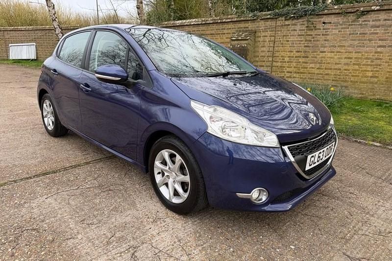 Used Peugeot 208 Active 82 HP (60 kW) 2014 Blue Hatchback