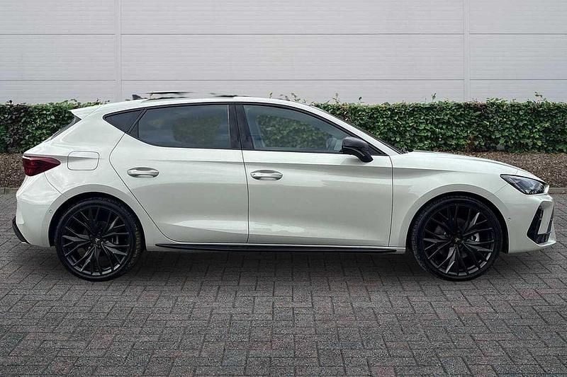 New Cupra Leon 2026 Taiga grey Hatchback