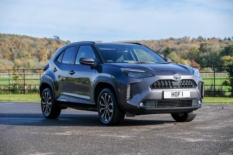 Used 2024 Toyota Yaris Hybrid Design SUV | £21,750 (Fair price) - Image 1/1
