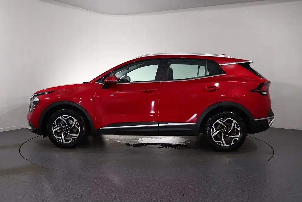 Used Kia Sportage 2025 Red SUV