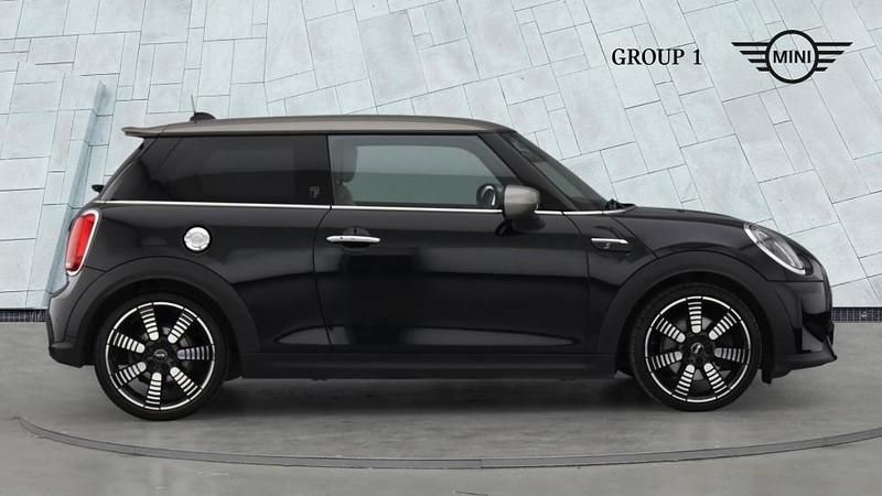 Used Mini Cooper S Exclusive 176 HP (129 kW) 2023 Black Hatchback