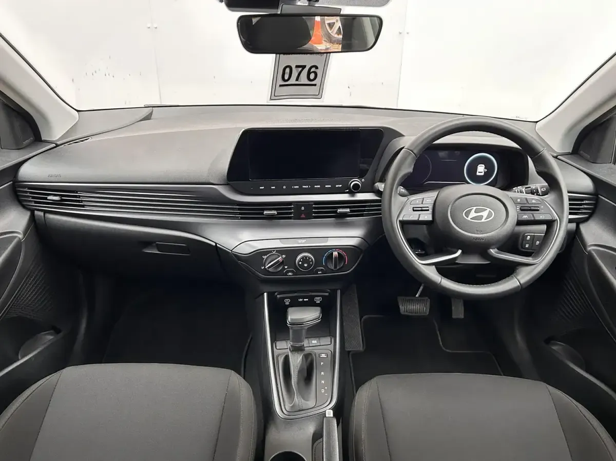 Używany Hyundai i20 Advanced 100 KM (73 kW) 2025 Niebieski Hatchback