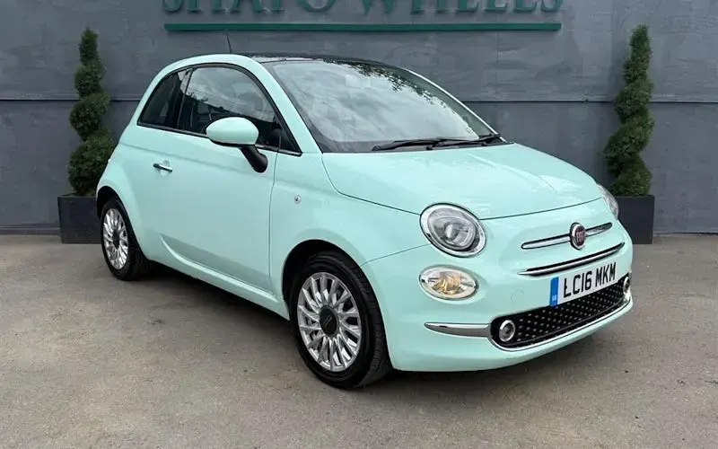 Used Fiat 500 Lounge 69 HP (50 kW) 2016 Hatchback
