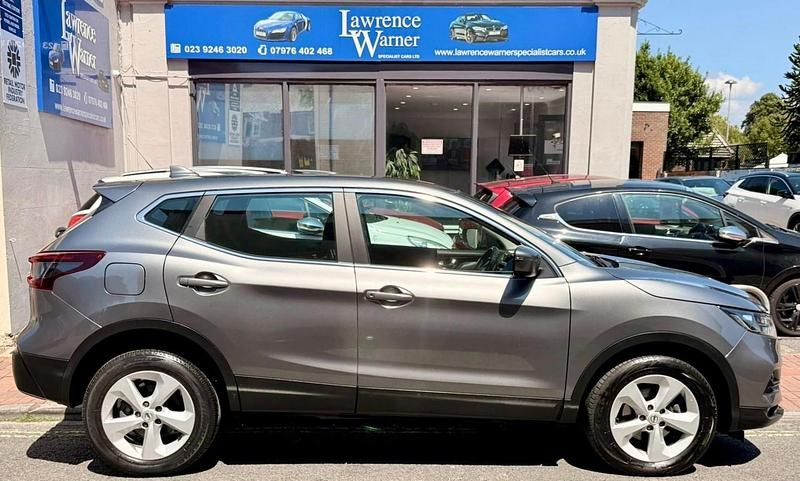 Grey Used 2021 Nissan Qashqai Acenta Premium SUV | £12,975 (Super price) - Image 1/3