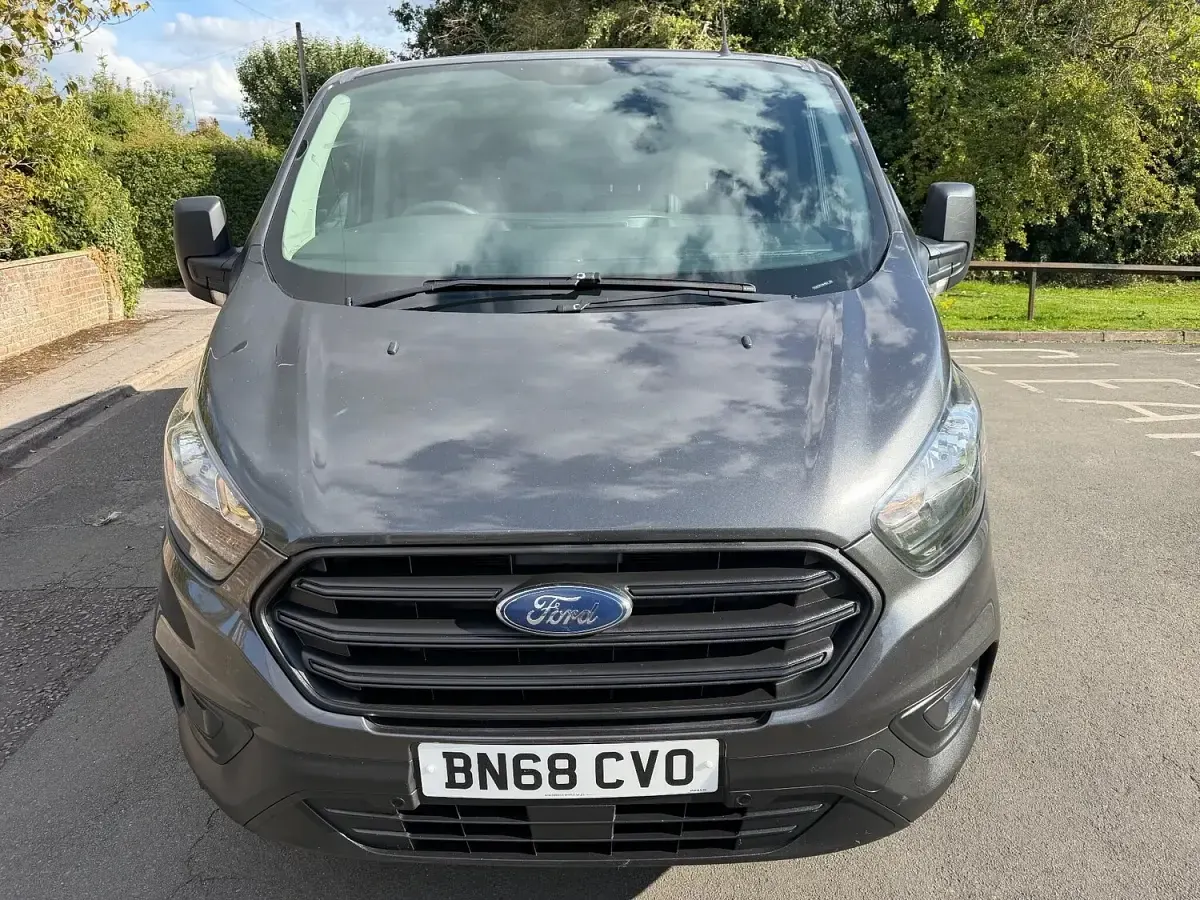 Used Ford Transit Custom 105 HP (77 kW) 2018 Grey Van