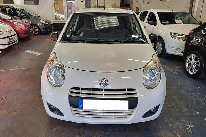 White Used 2013 Suzuki Alto Hatchback | £2,900 (Fair price) - Image 1/1