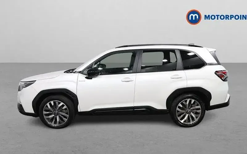Begagnad Subaru Forester 136 HK (100 kW) 2025 Vit SUV