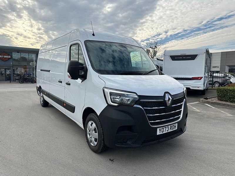 White New 2024 Renault Master Business Van | £21,490 (Super price) - Image 1/4
