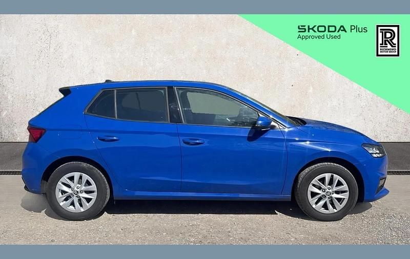 Used Skoda Fabia Comfort 94 HP (69 kW) 2023 Blue Hatchback