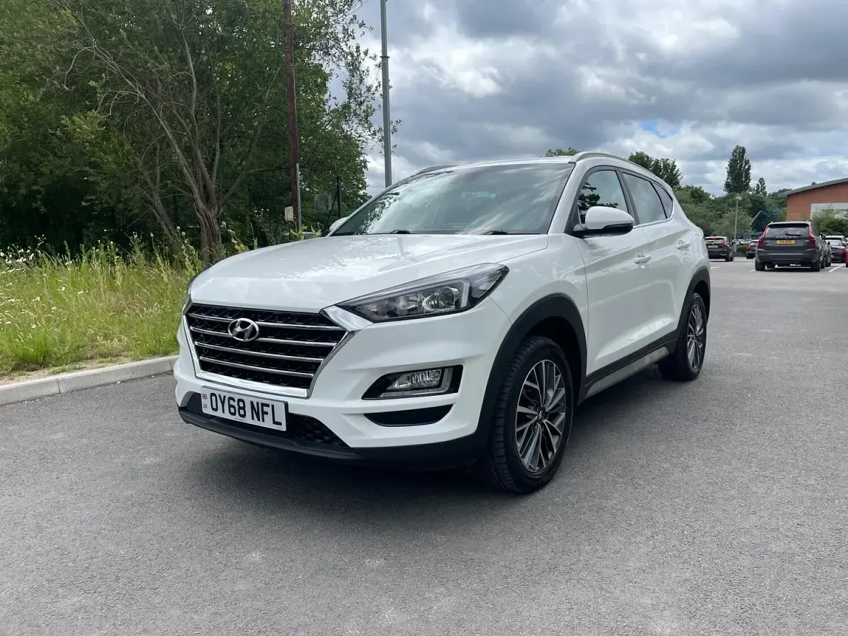 Used Hyundai Tucson Premium 132 HP (97 kW) 2018 White SUV