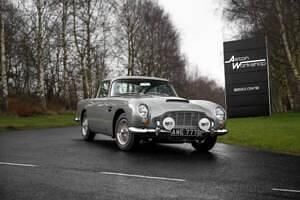 Used Aston Martin DB5 286 HP (210 kW) 1964 Silver Coupe