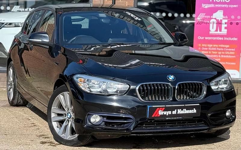 Used BMW 118 Sport Line 2018 Black Hatchback