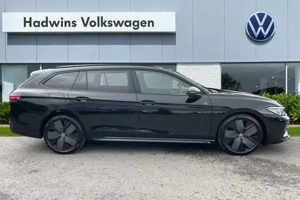 Used VW Passat 150 HP (110 kW) 2026 Estate