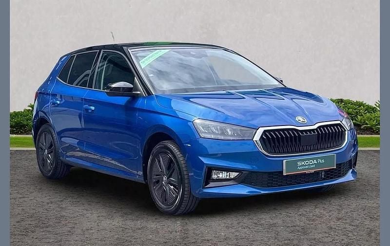 Blue Used 2025 Skoda Fabia Design Edition Hatchback | £19,758 (A bit pricey) - Image 1/4