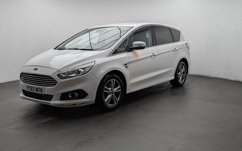 Used Ford S-MAX Titanium 150 HP (110 kW) 2017 White MPV