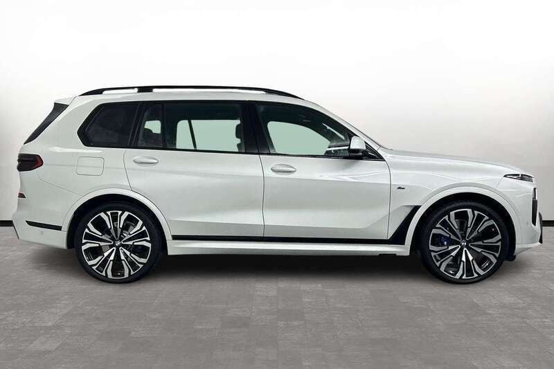 Used BMW X7 M Sport 380 HP (279 kW) 2024 White SUV