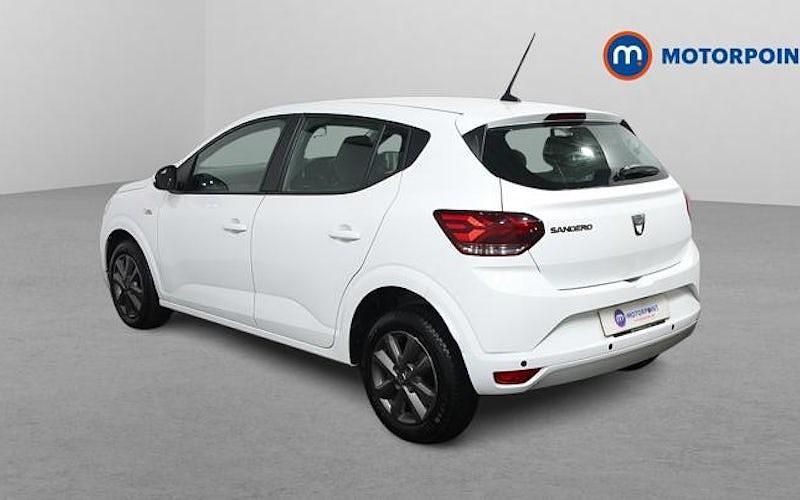 Used Dacia Sandero Comfort 91 HP (66 kW) 2022 White Hatchback