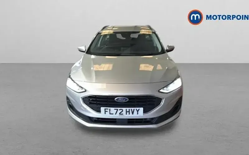 Używany Ford Focus Zetec 120 KM (88 kW) 2021 Srebrny Kombi