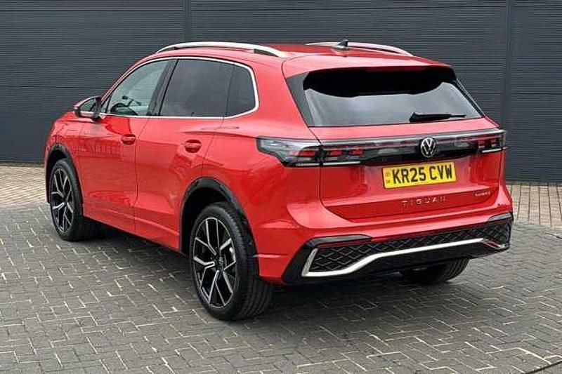 Used VW Tiguan R-line 272 HP (200 kW) 2025 Red SUV