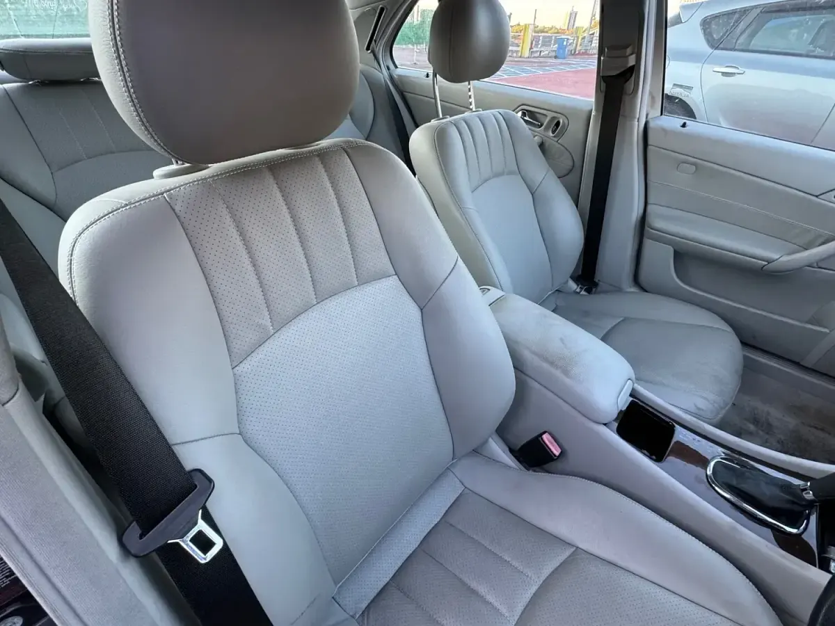 Used Mercedes C220 Classic 150 HP (110 kW) 2004 Blue Sedan