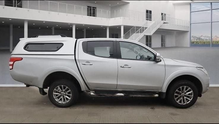 Used Mitsubishi L200 Warrior 178 HP (130 kW) 2016 Silver Pickup